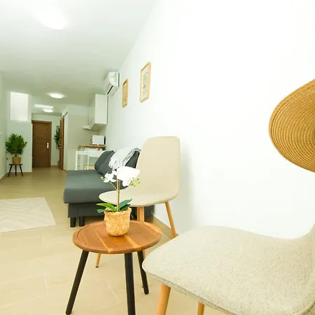 Atlantic Breeze - By Az