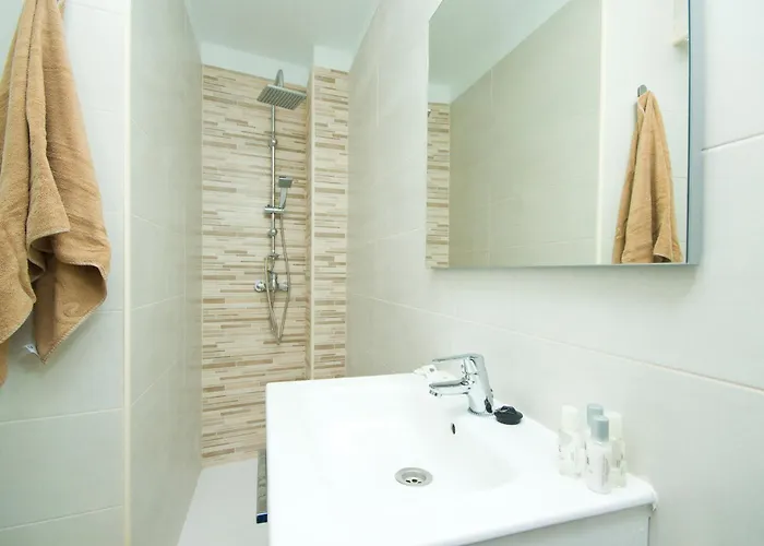 Atlantic Breeze - By Az * 푸에르토 델 카르멘